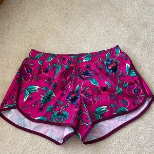 WOMAN’S Old Navy Running Shorts SIZE XS